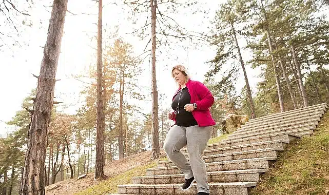 Kronik Venöz Yetmezlik Tedavi Edilmezse Ciddi Sağlık Sorunlarına Yol Açabiliyor