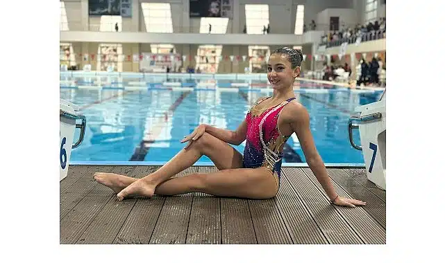 Artistik yüzmede Karşıyaka’ya milli gurur!