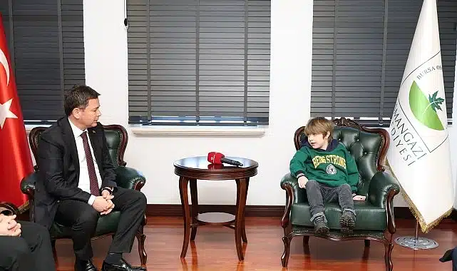 DMD Hastası Yağız Efe’ye Başkan Aydın’dan Destek