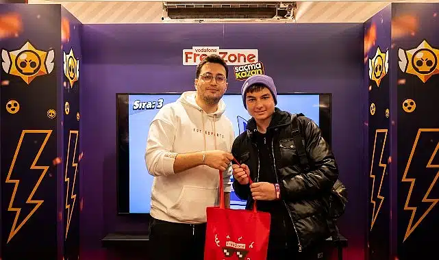 Oyunseverler Vodafone Mağazasında 5G Farkıyla Brawl Stars Oynadı