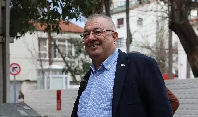 Başkan Ertaş sahaya indi; Edremit’te yol atağı