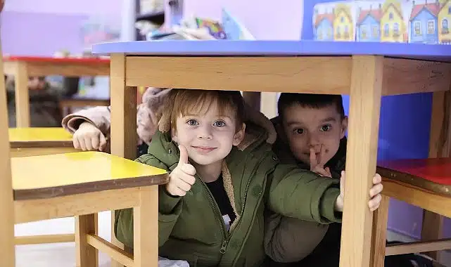 Bayrampaşa’da miniklerle deprem tatbikatı