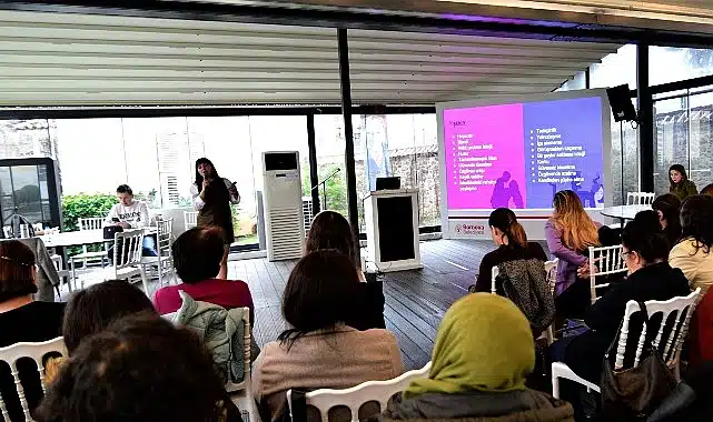 Bornova’da Sağlıklı İlişkiler masaya yatırıldı