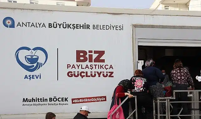 Büyükşehir Ramazan bereketini mahallelere taşıyor