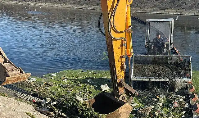 12 metreküp atık denize ulaşmadan toplandı