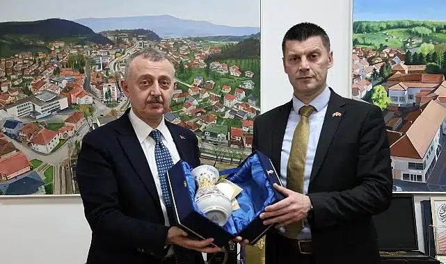 Başkan Büyükakın da soydaşlarla iftar açtı