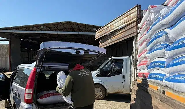 Başkan Çerçioğlu’ndan Karacasu’da Küçük Üreticilere Yem Desteği