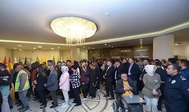 Başkan Çırpanoğlu’ndan Belediye Personeline Bayram Mesajı: ‘Biz Büyük Bir Aileyiz