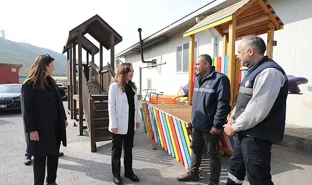 Başkan Ünsal personeliyle bayramlaştı