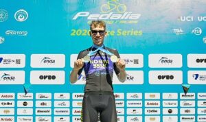 Büyükşehir Belediyespor Bisiklet Takımı Sporcusu Mustafa Tarakçı’dan Çifte Şampiyonluk