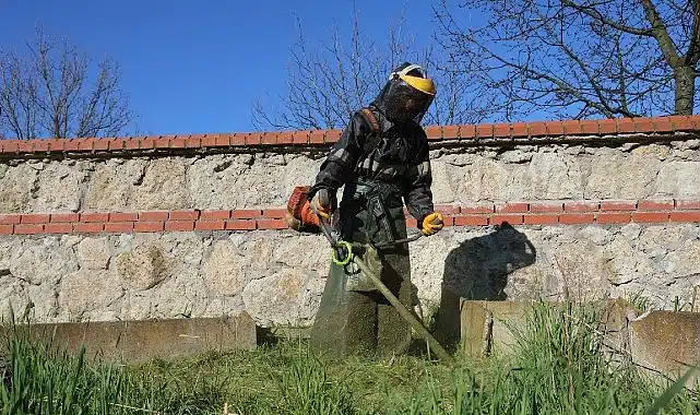 Kartepe de Mezarlıklar Bayram Ziyaretine Hazırlanıyor