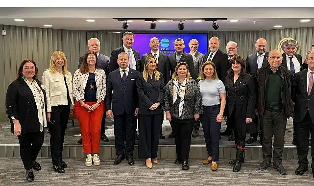 Küresel Belirsizliğe Karşı Reçete: Güven, Teknoloji ve Ortak Akıl