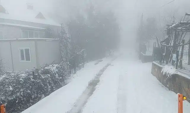 Osmangazi Belediyesi’nden Bayramda Karla Kesintisiz Mücadele